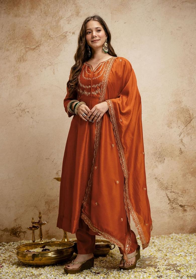 Red Embroidery Silk Kurta Set - Indya