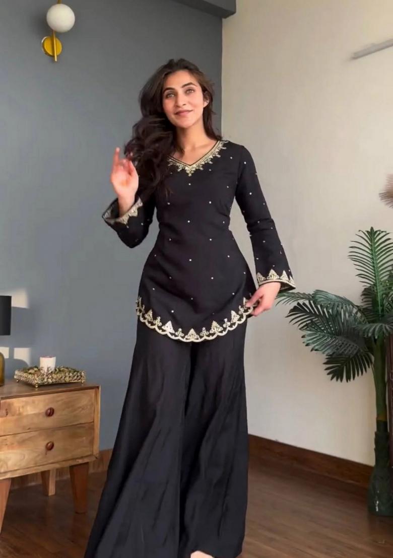Black Embroidery Silk Kurta Set - Indya