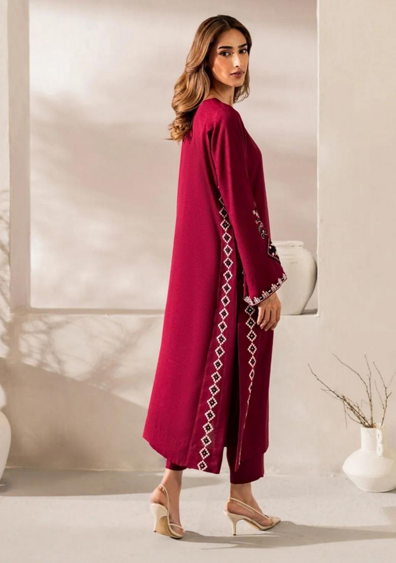 Burgundy Embroidery Chanderi Kurta Set - Indya