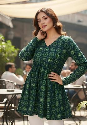 Green Printed Silk Kurta