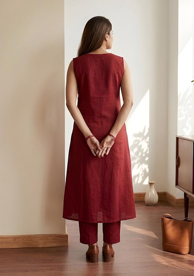 Maroon Embroidery Cotton Kurta Set - Indya