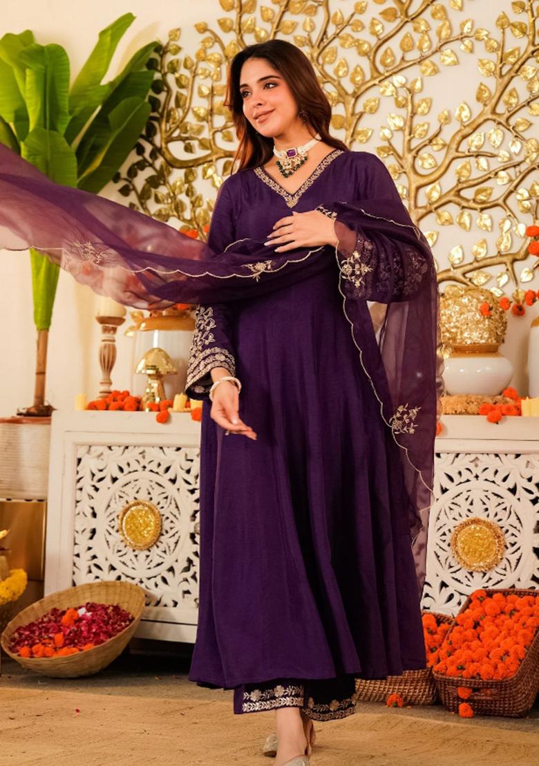 Purple Embroidery Chanderi Kurta Set - Indya