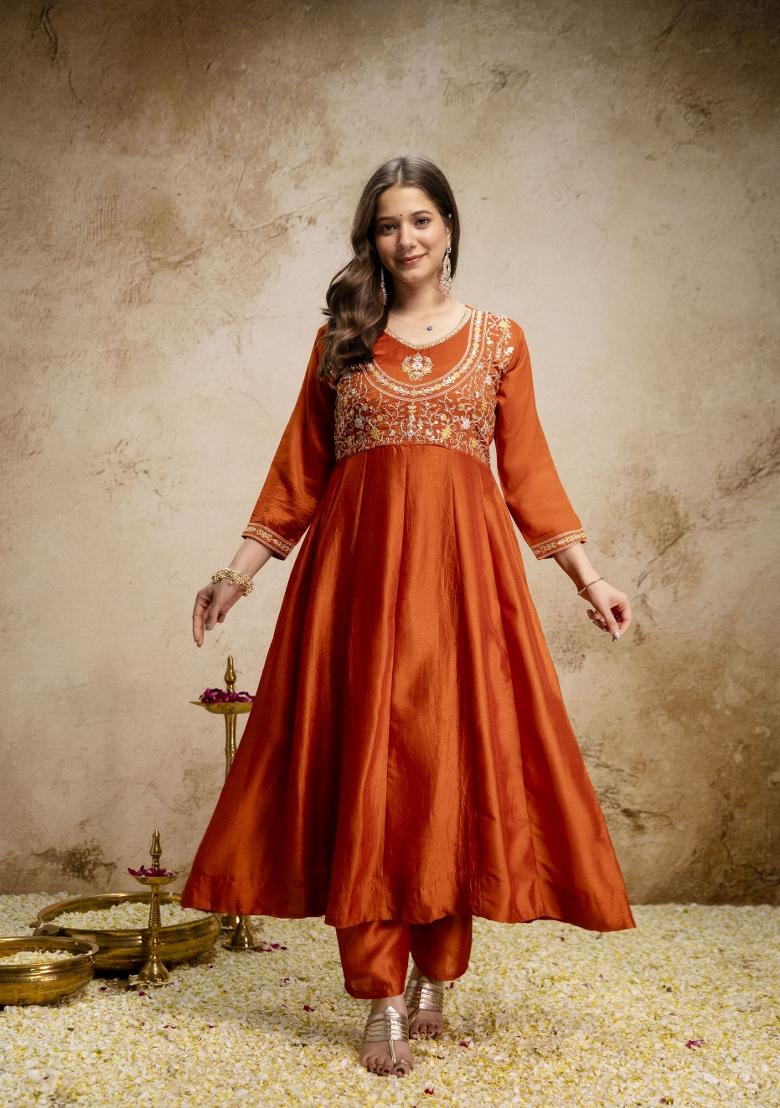 Orange Embroidery Silk Kurta Set - Indya