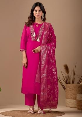 Pink Embroidery Chanderi Kurta Set