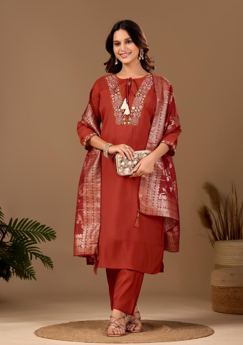 Red Embroidery Chanderi Kurta Set - Indya