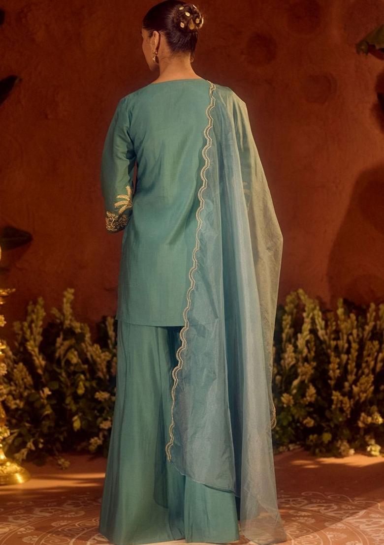 Green Embroidery Chanderi Kurta Set - Indya