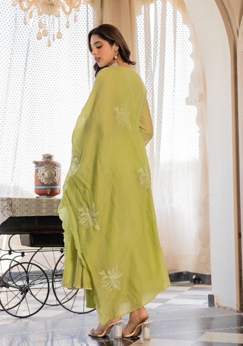 Green Embroidery Chanderi Kurta Set - Indya