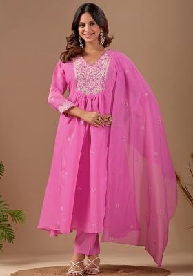 Pink Embroidered Chanderi Kurta Set