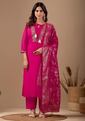 Pink Embroidered Chanderi Kurta Set