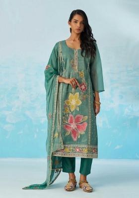 Blue Embroidered Crushed Kurta Set