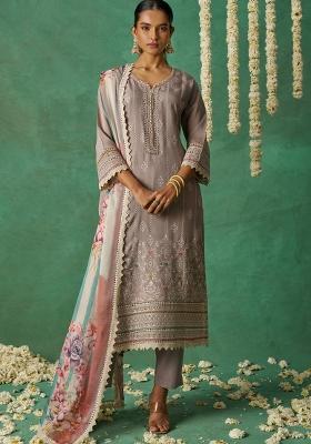Pastel Purple Embroidered Organza Kurta Set