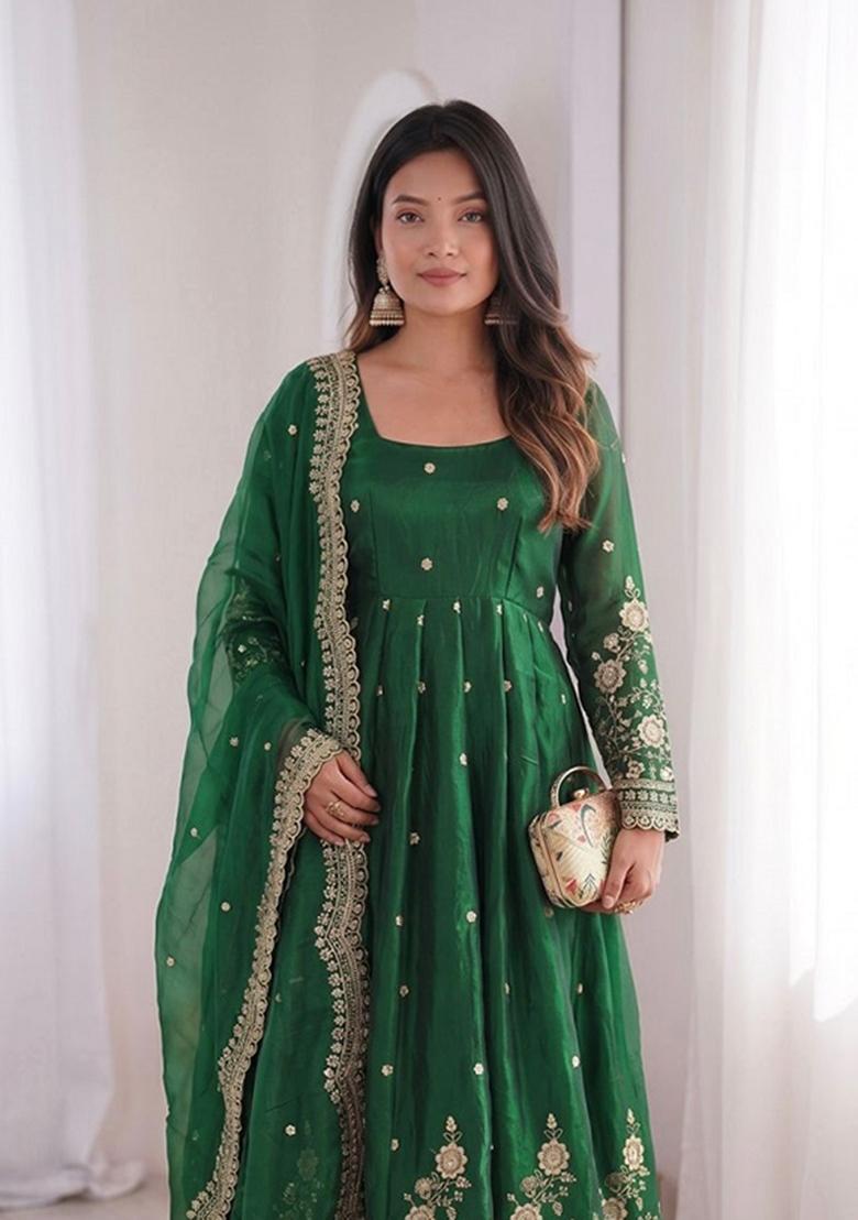 Green Sequin Work Silk Kurta Set - Indya