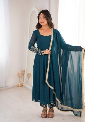 Morpeach Embroidered Georgette Kurta Set