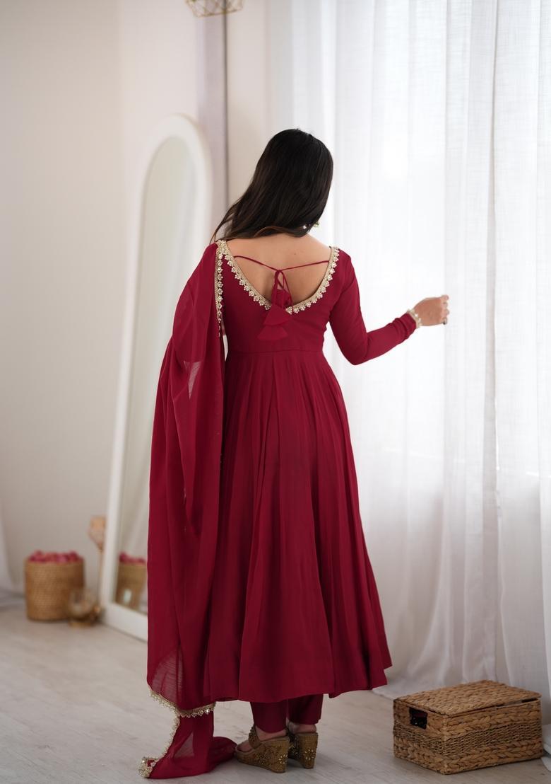 Maroon Embroidered Mul Chanderi Kurta Set - Indya