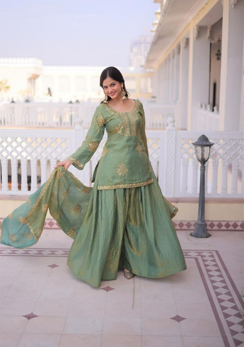 Green Zari Work Silk Kurta Set - Indya