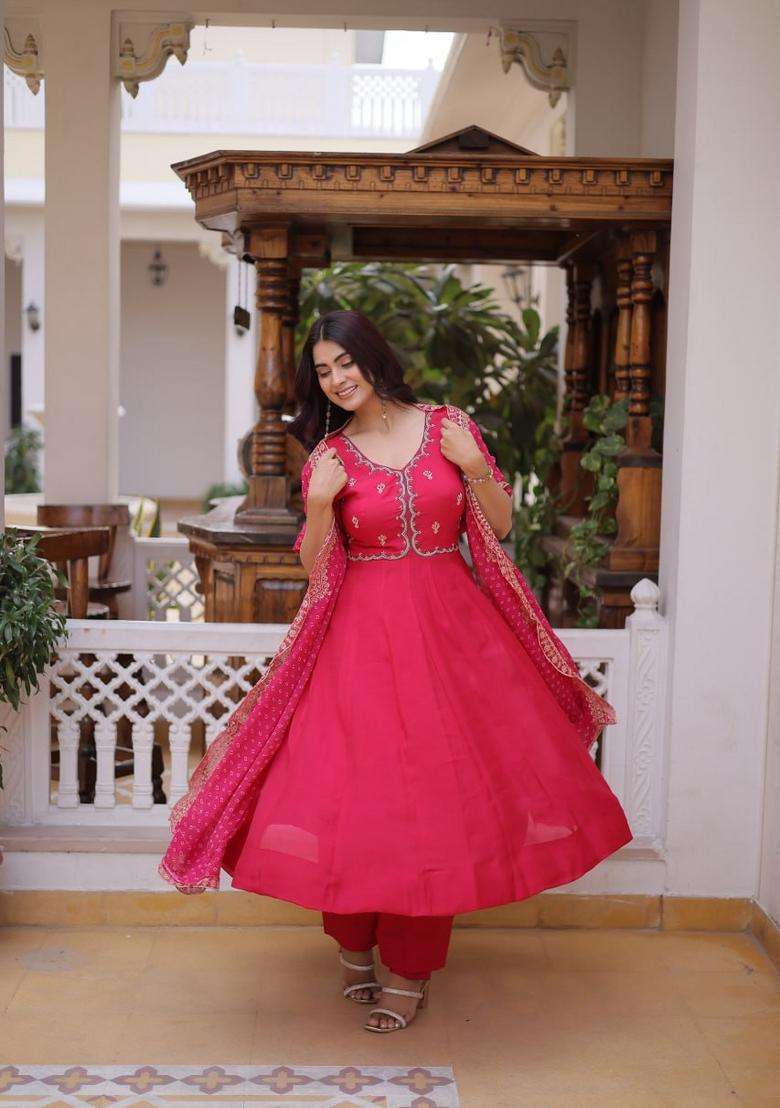 Pink Beads Work Silk Kurta Set - Indya