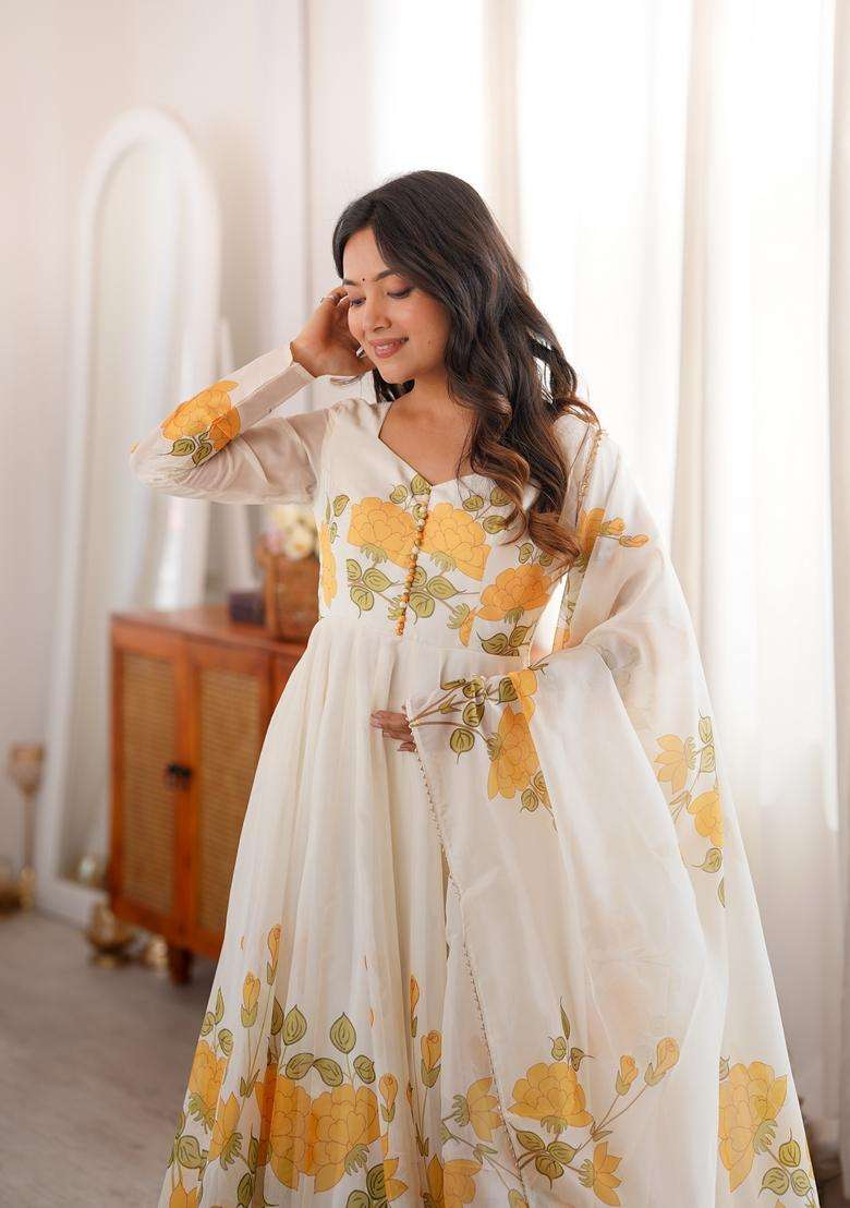 Off White Floral Print Silk Kurta Set - Indya