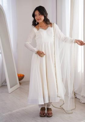 Off White Mirror Work Chanderi Kurta Set