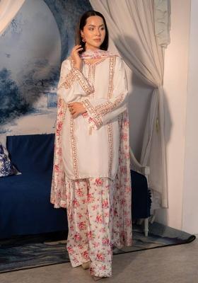 White Embroidered Crepe Kurta Set