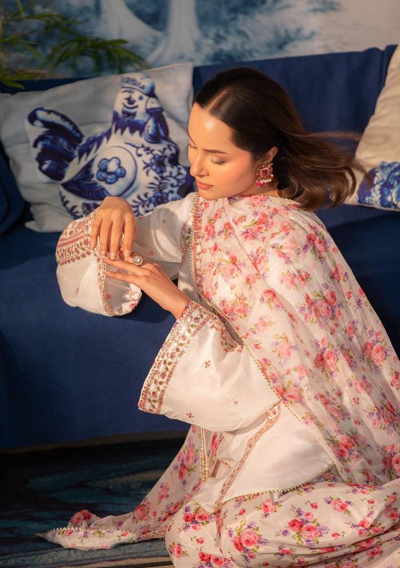 White Embroidered Crepe Kurta Set - Indya