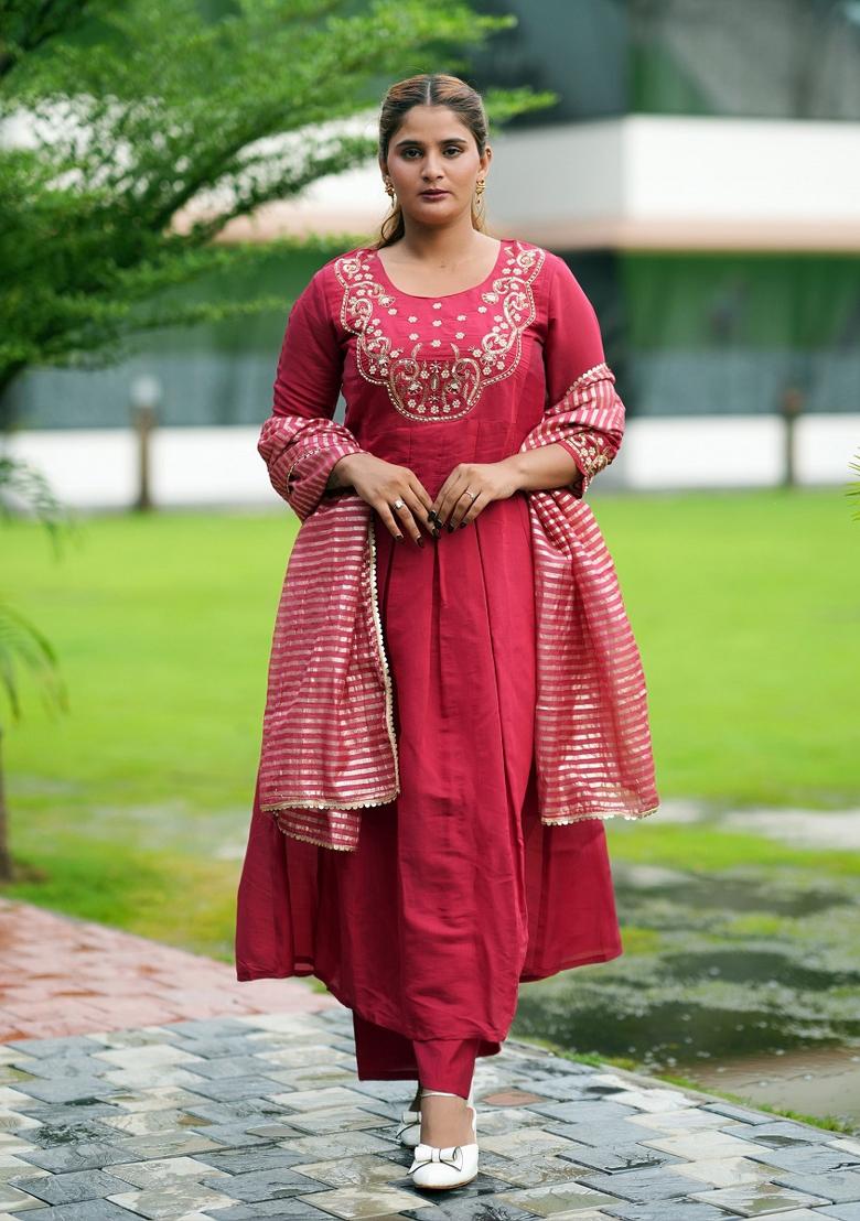 Red Embroidered Silk Kurta Set - Indya
