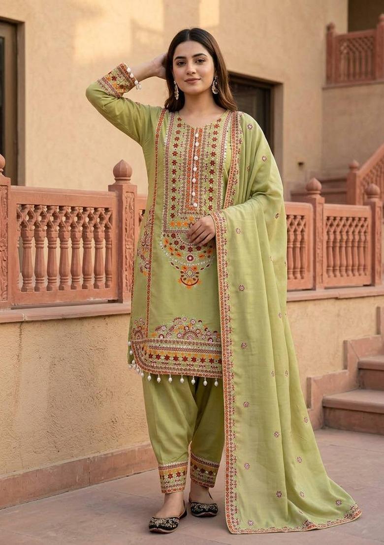 Pista Embroidered Chanderi&nbsp; Kurta Set - Indya