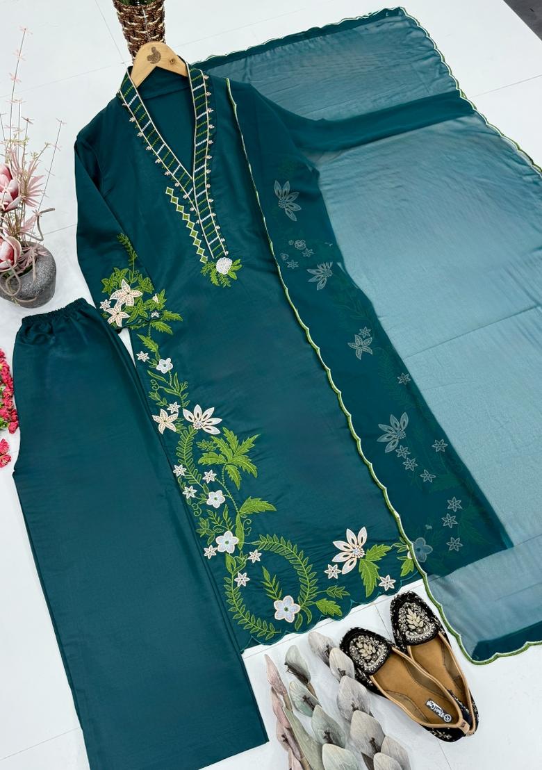 Green Embroidered Silk Kurta Set - Indya
