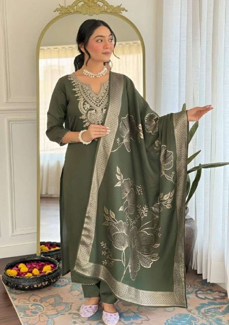 Mehendi Green Embroidered Cotton Kurta Set - Indya