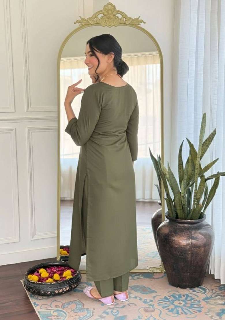 Mehendi Green Embroidered Cotton Kurta Set - Indya