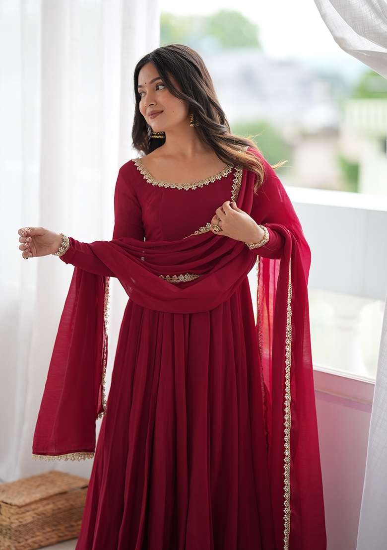 Maroon Lace Work Chanderi&nbsp; Anarkali Set - Indya