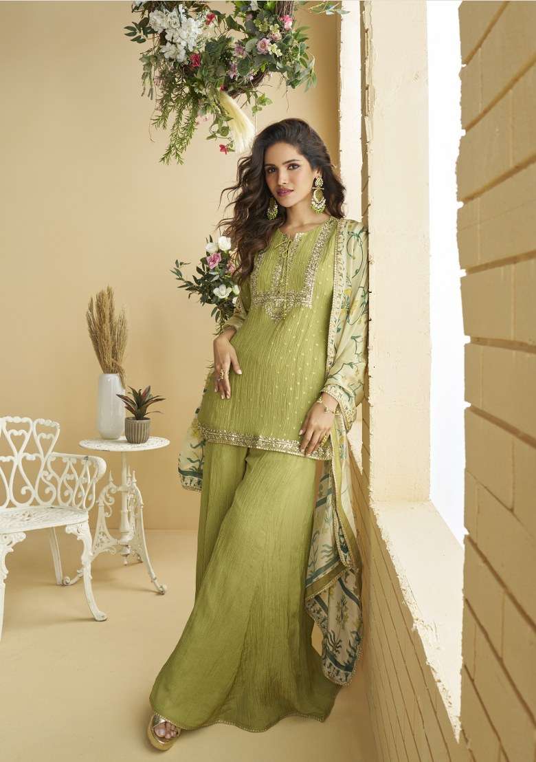 Pista Embroidered Chinon Kurta Set - Indya