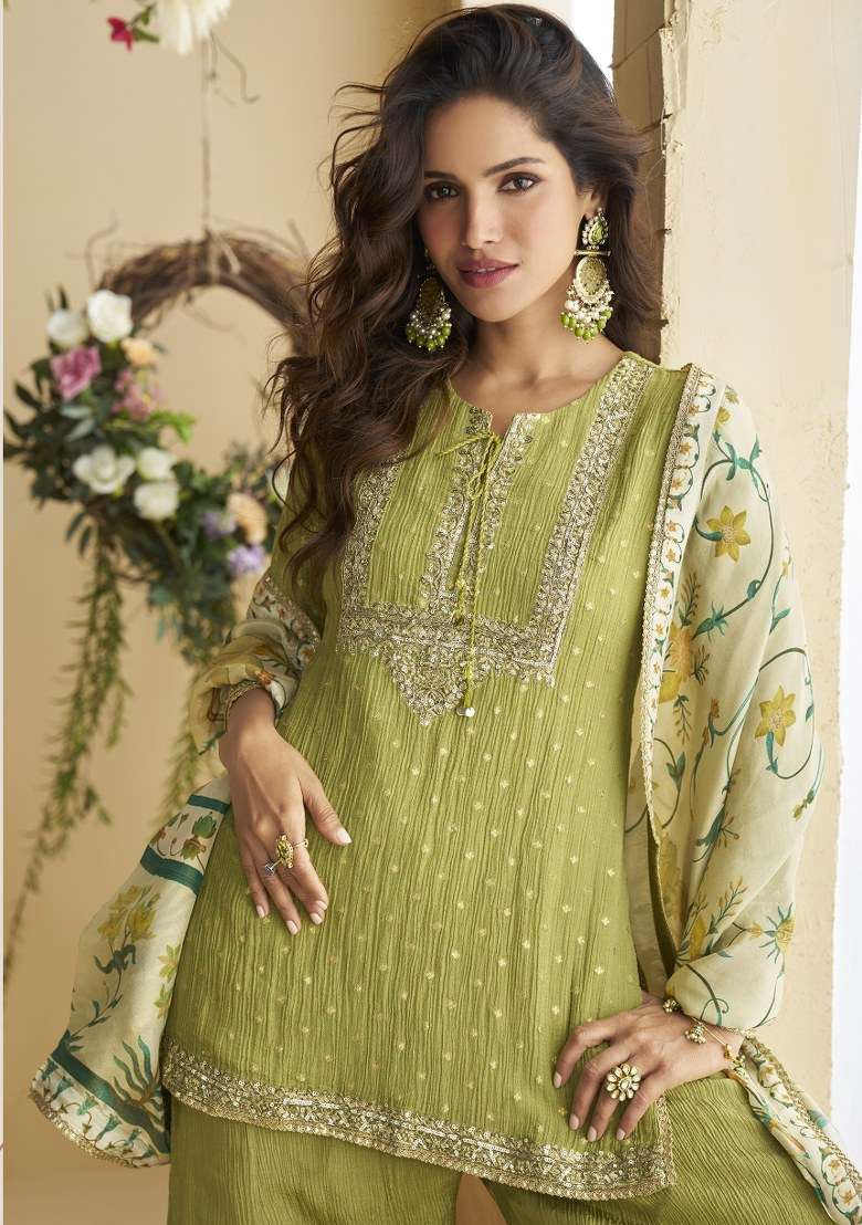 Pista Embroidered Chinon Kurta Set - Indya