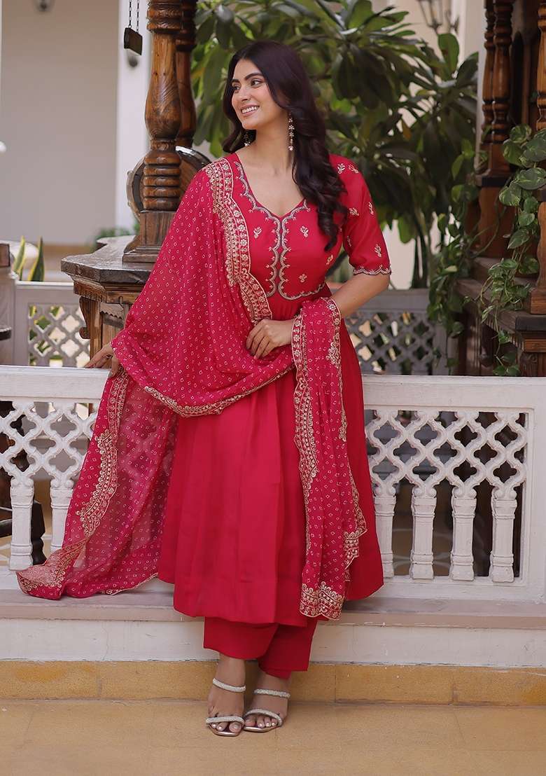 Pink Embroidered Chanderi Kurta Set - Indya