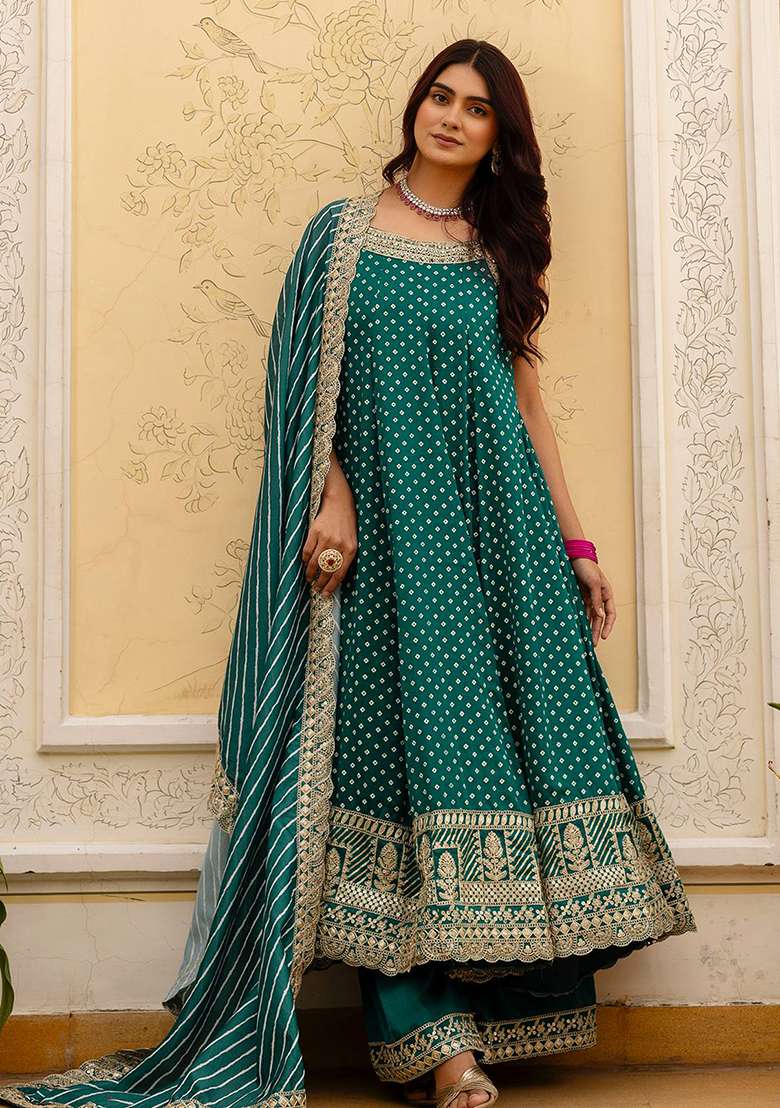 Green Embroidery Cotton Gown Set - Indya