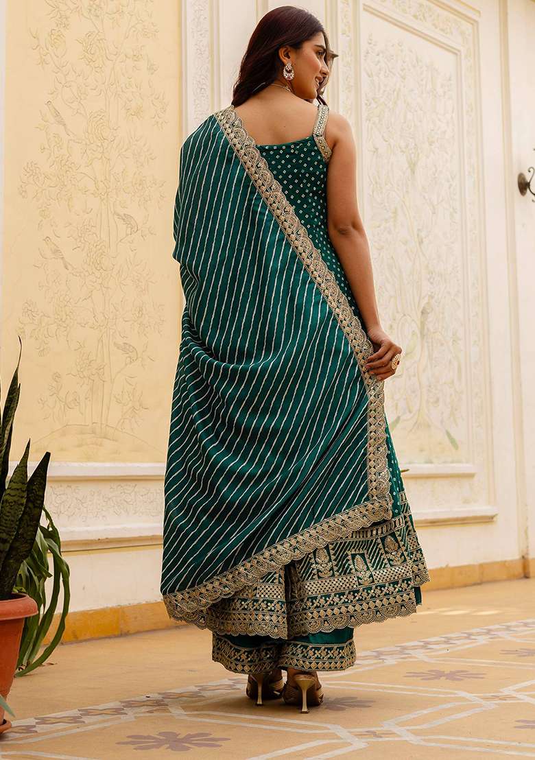 Green Embroidery Cotton Gown Set - Indya