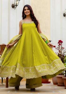 Perrot Embroidery Cotton Gown Set