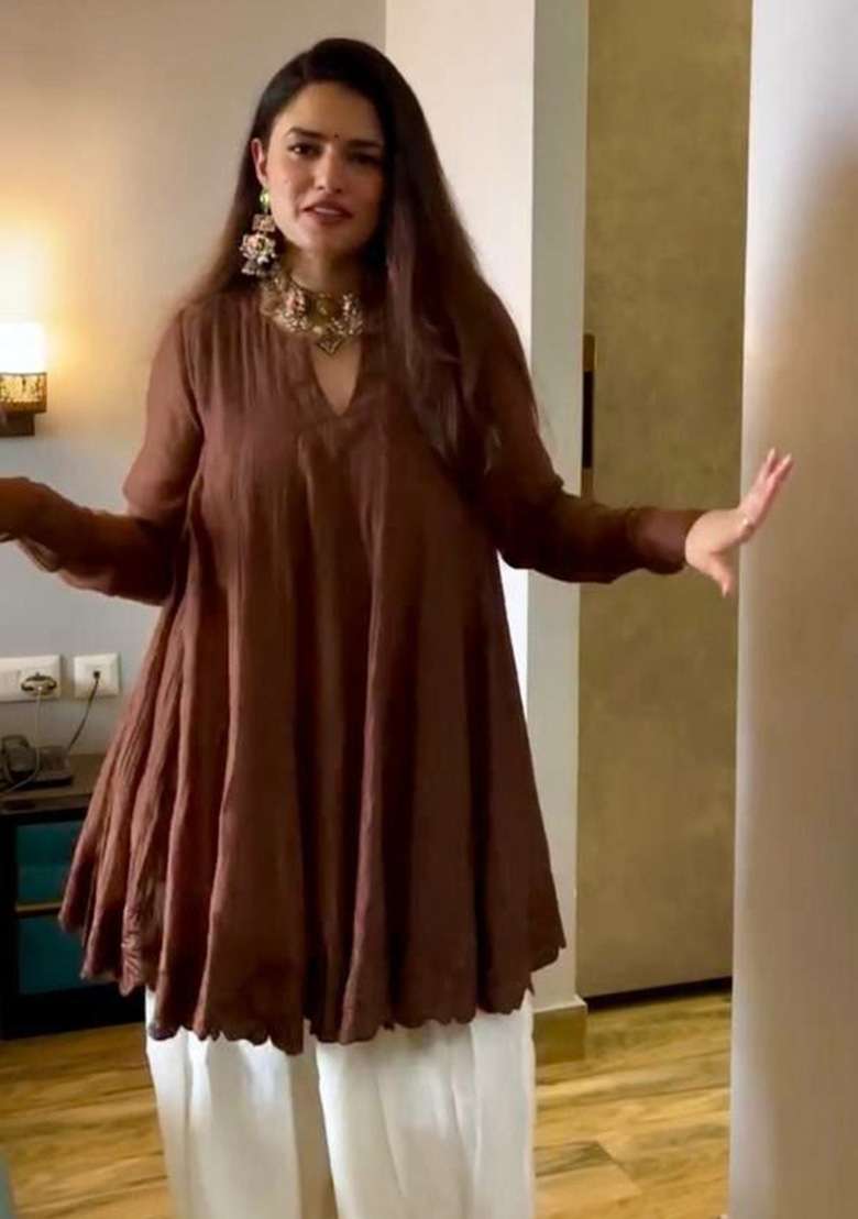 Brown Embroidery Chanderi Salwar Suit Set - Indya