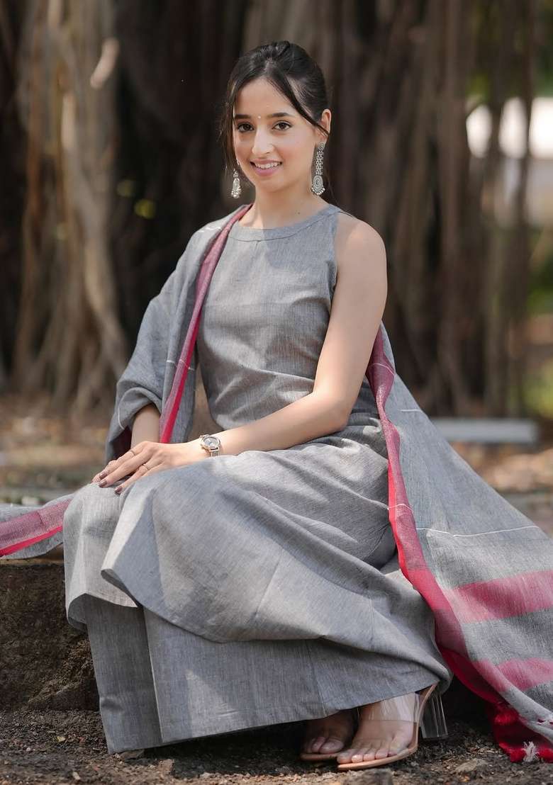Grey Thread Work Cotton Kurta Set - Indya