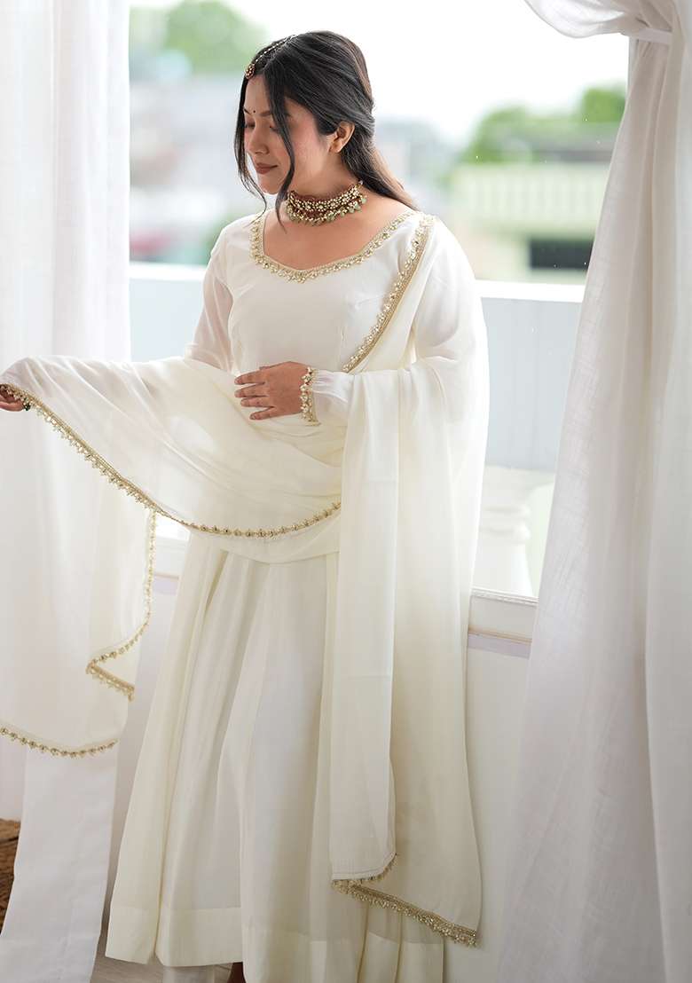 Off White Lace Work Chanderi Anarkali Set - Indya