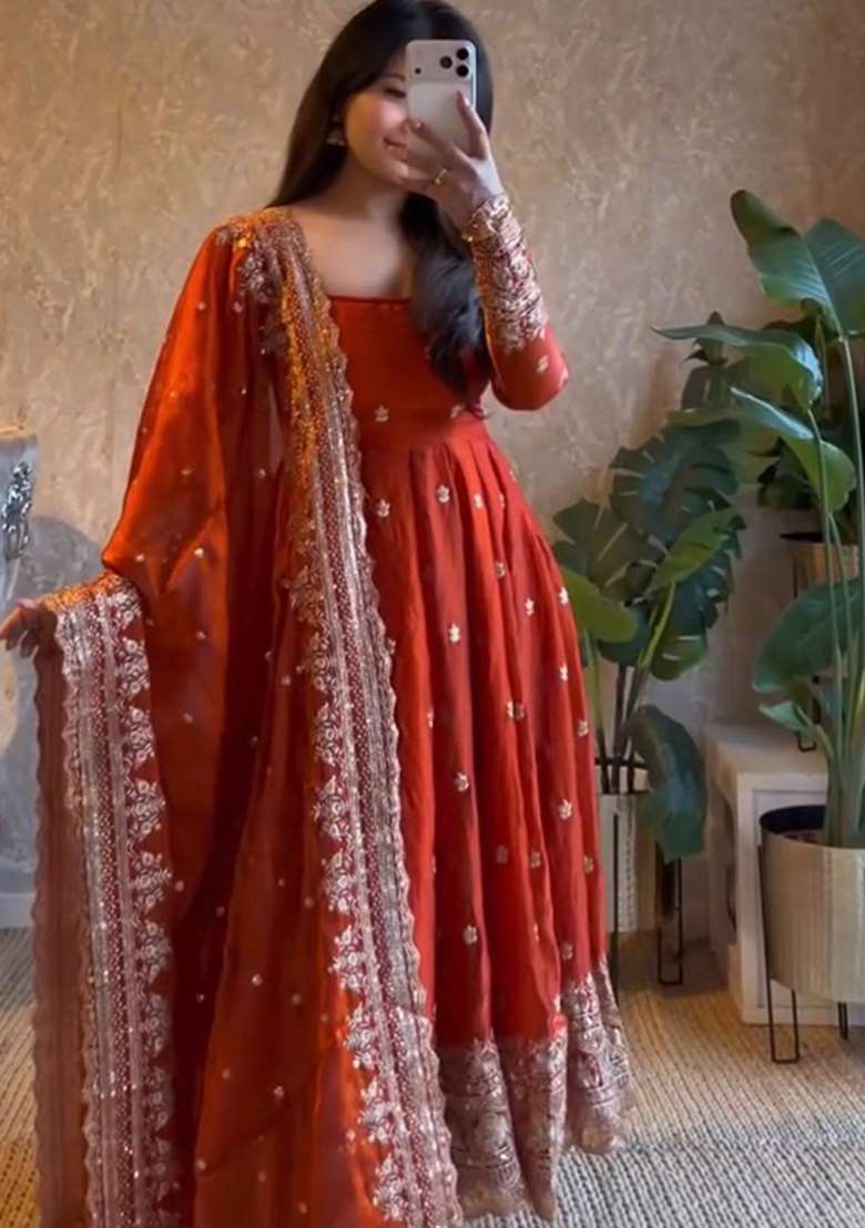 Fanta Embroidery Silk Gown Set - Indya