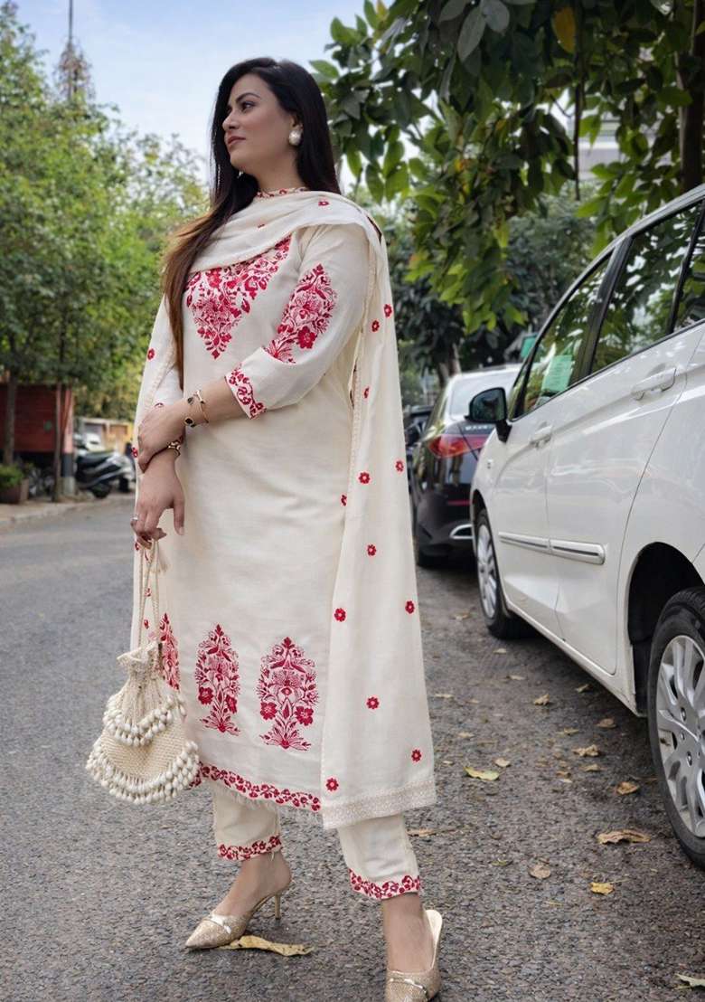 White Embroidery Cotton Kurta Set - Indya