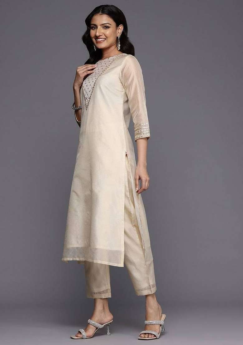 Off White Embroidery Silk Kurta Set - Indya