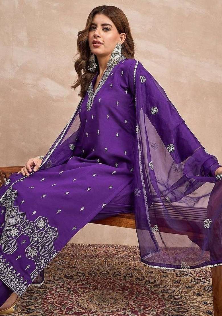 Purple Embroidery Silk Kurta Set - Indya