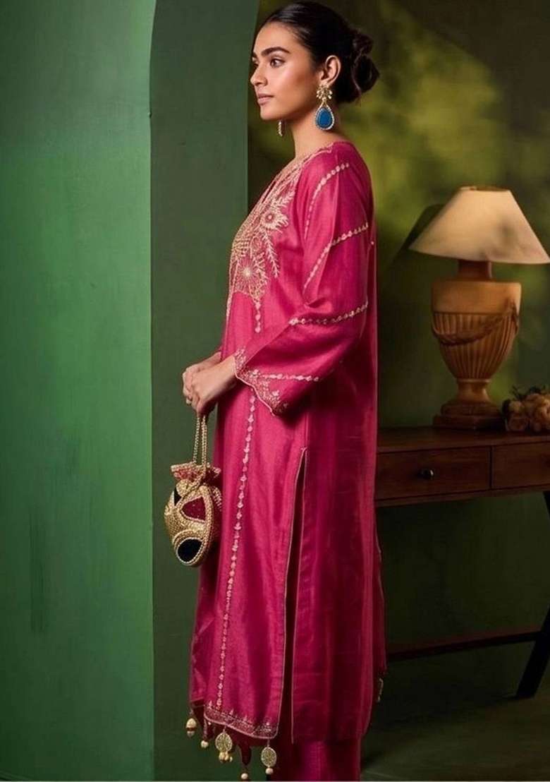 Pink Embroidery Chanderi Kurta Set - Indya