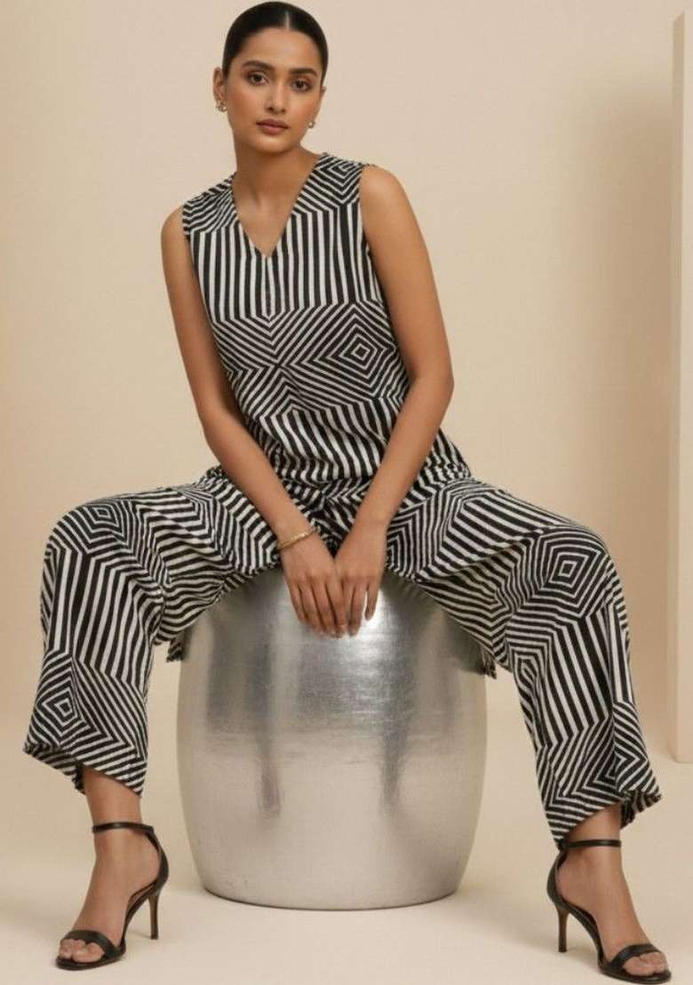 Black Printed Cotton Kurta Set - Indya