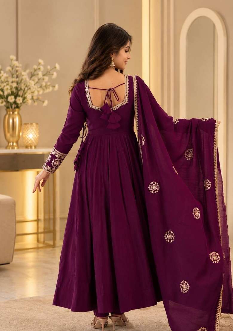 Maroon Embroidery Silk Kurta Set - Indya