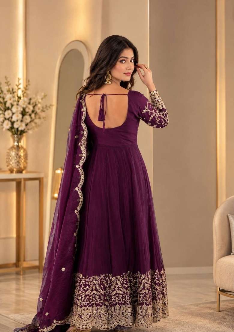Maroon Embroidery Silk Kurta Set - Indya