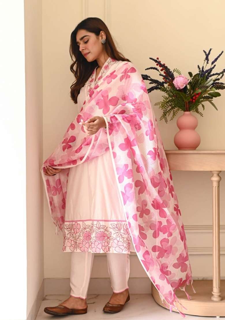 Off White Embroidery Cotton Kurta Set - Indya