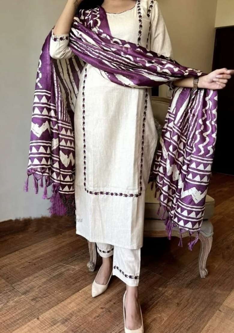 Cream Embroidery Cotton Kurta Set - Indya