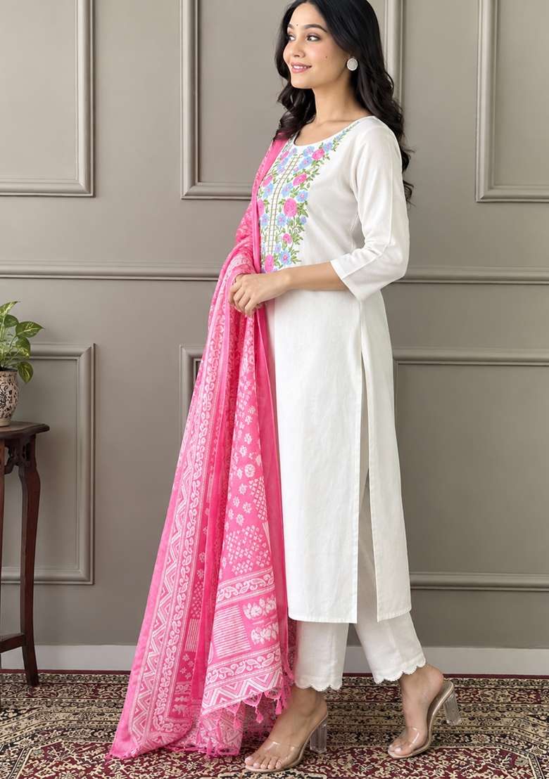 Off White Embroidery Cotton Kurta Set - Indya